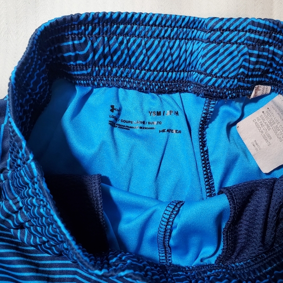 Under Armour Boy's bundle of 3 items, Size Small - Picture 3 of 4